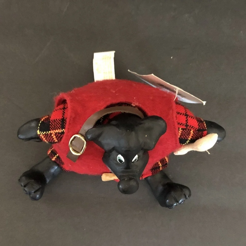 Russ Berrie The Country Folks YAPPA Plush Shelf Sitter Black Dog with Tags